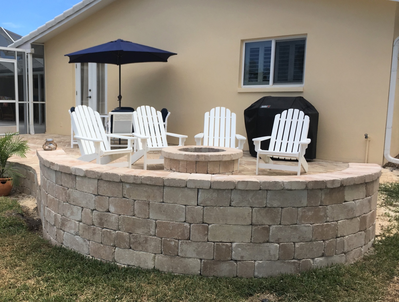 Manicure America Paver Retaining Wall