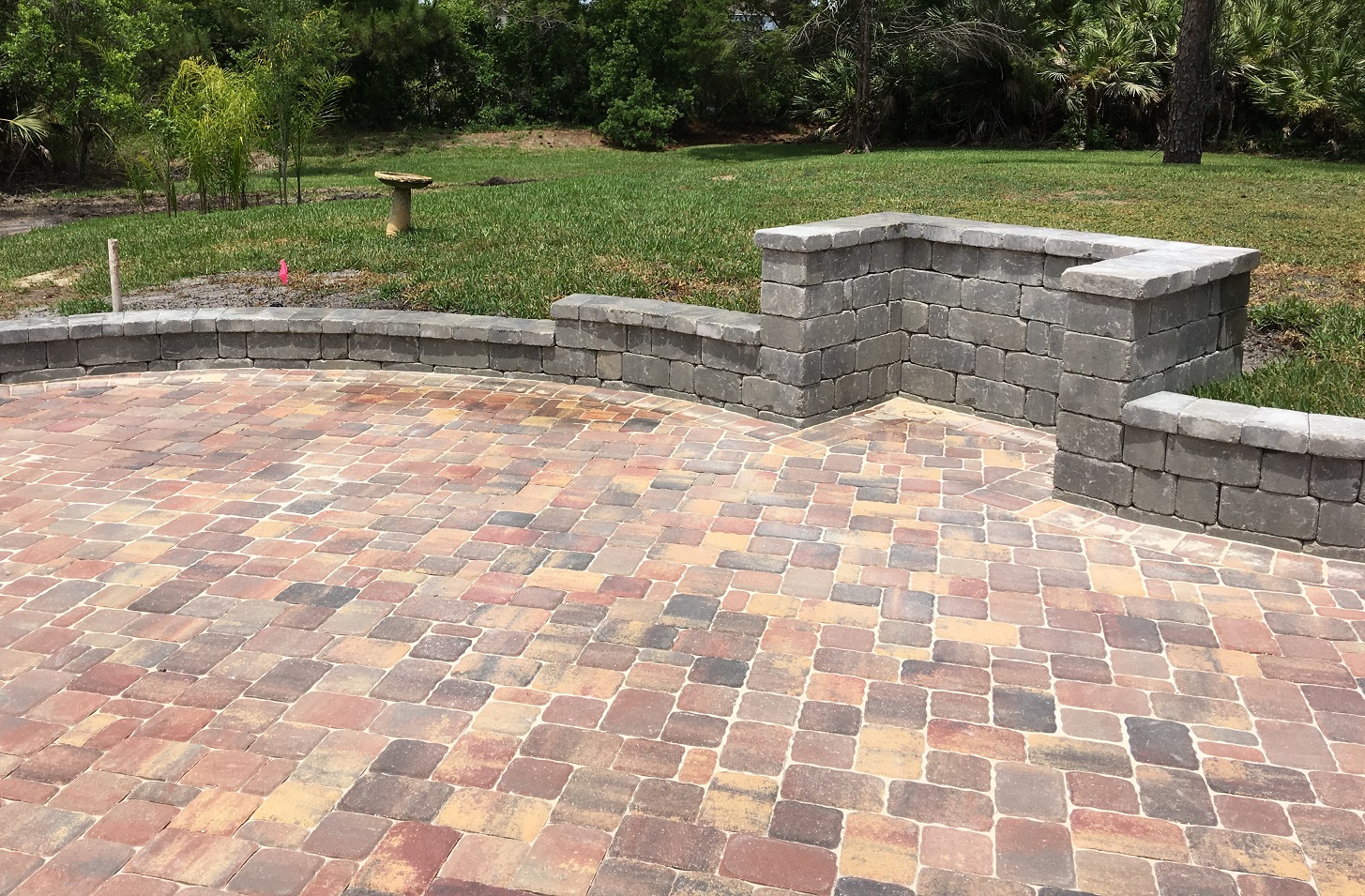 Manicure America Paver Retaining Wall